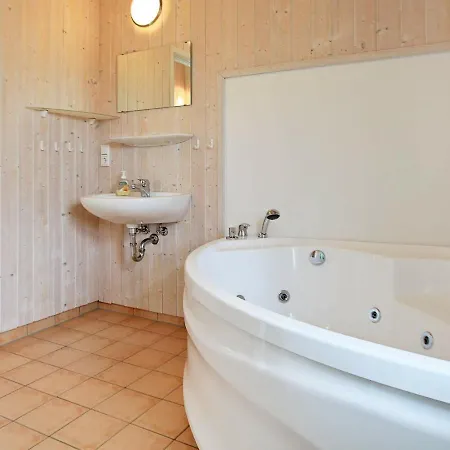 Two-bedroom Holiday In 4 * Otterndorf