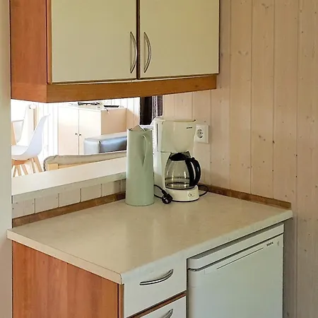 Two-bedroom Holiday In 4 Holiday home