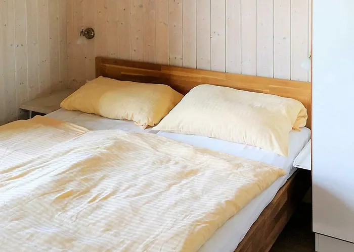 4 Person In Hébergement de vacances *